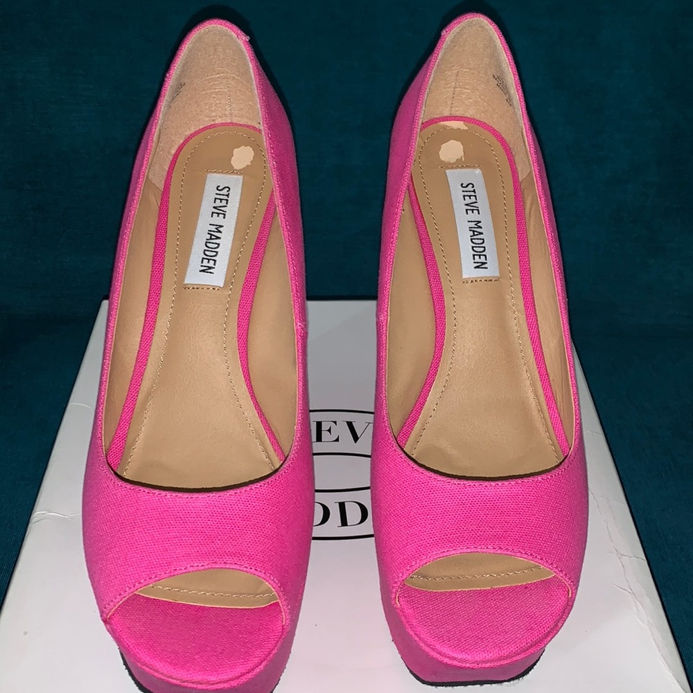 COPY - Steve Madden pink wedge AVAILABLE Repost!!